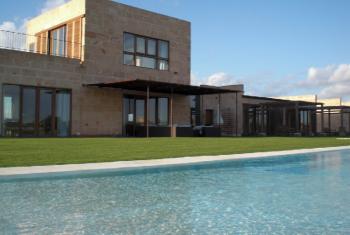 2342 pool 22 x 35 m2